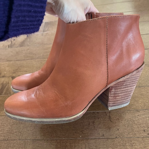 Rachel Comey Mars booties size 6 caramel. - Picture 6 of 9